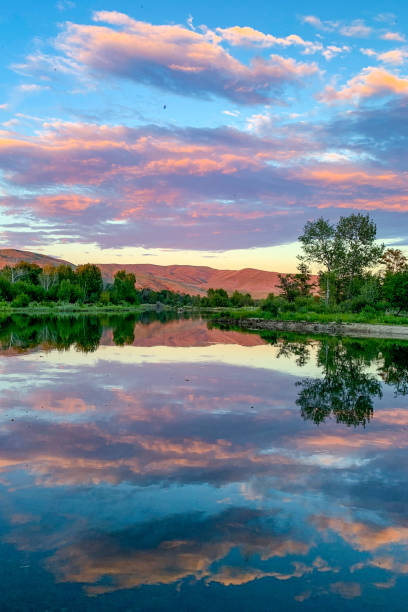 istock Sunset on the Boise River in southeast Boise, Idaho 1394455603