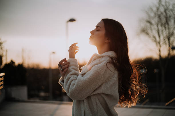 istock Beautiful Woman 1394455954