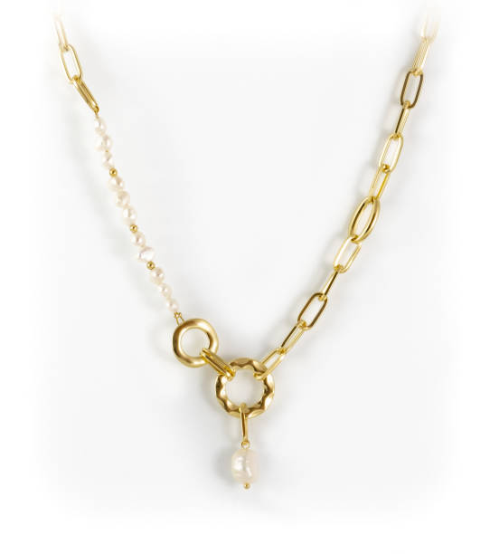 istock Pearl Paperclip Chain on white 1394471874