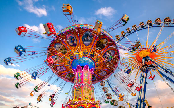 뮌헨의 봄 축제 - 독일 - ferris wheel wheel oktoberfest carnival 뉴스 사진 이미지