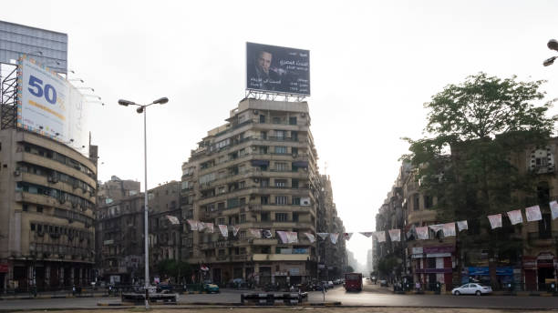 카이로 시내의 타흐리르 광장의 도시 풍경 - egypt revolution protest egyptian culture 뉴스 사진 이미지