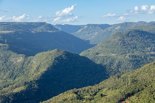 Valle del río Cai visto desde un mirador en Nova Petropolis, Rio Grande do Sul, Brasil photo