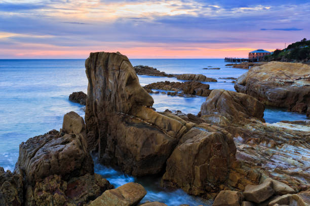 istock Sea Tathra rocks rise 40mm 1394497838