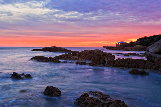 istock Tathra rocks red sky 40mm 1394498388