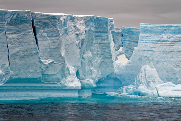 istock Antartica - Tabular Iceberg in Bransfield Strait 1394548287