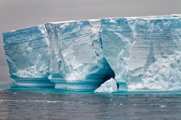 istock Antartica - Tabular Iceberg in Bransfield Strait 1394548728