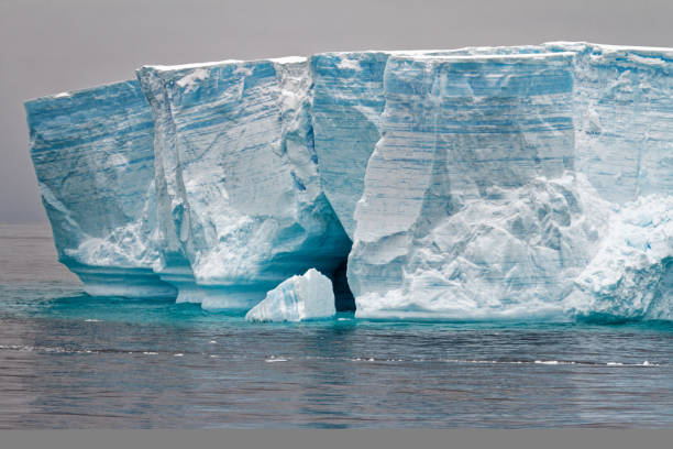 istock Antartica - Tabular Iceberg in Bransfield Strait 1394548888