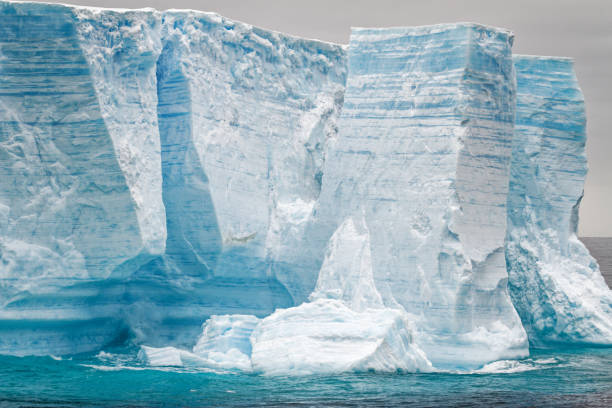 istock Antartica - Tabular Iceberg in Bransfield Strait 1394549566