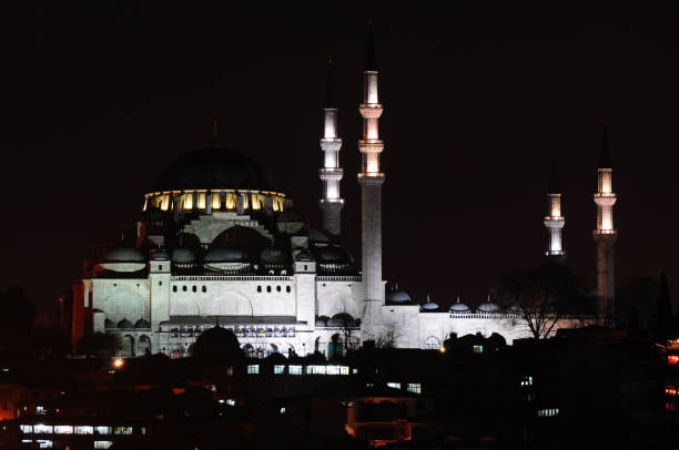 istock Suleymaniye Mosque - İstanbul 1394625371