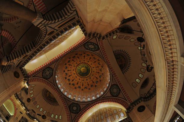 istock Suleymaniye Mosque - İstanbul 1394626152