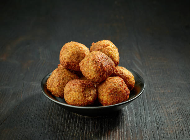 istock bowl of fried falafel balls 1394655212
