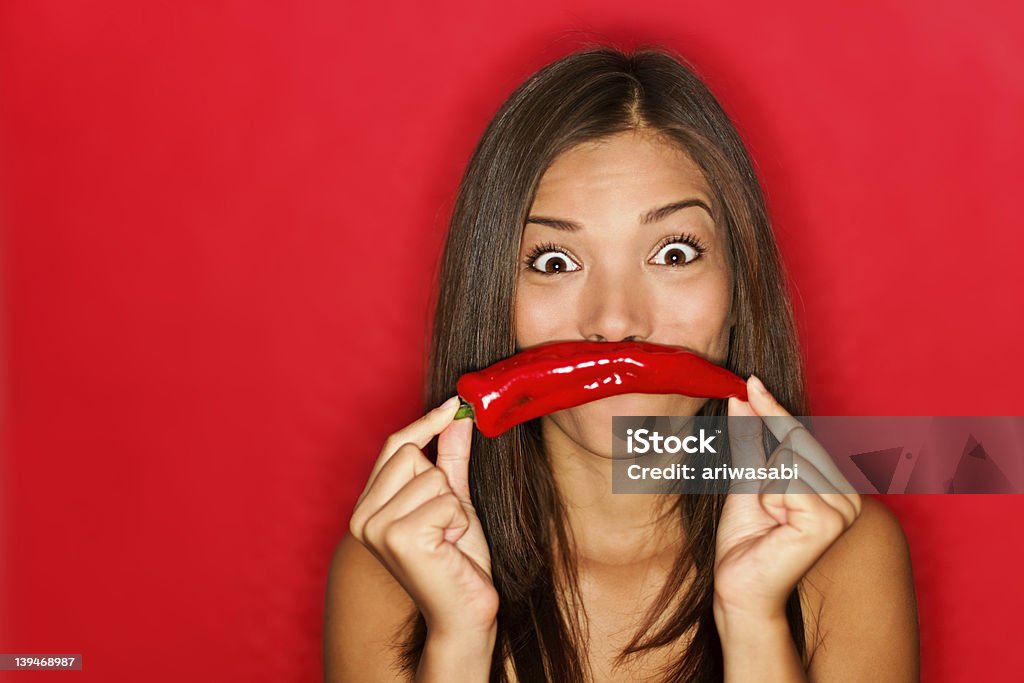 Chili mulher engraçado em vermelho - Royalty-free Condimento - Temperos Foto de stock