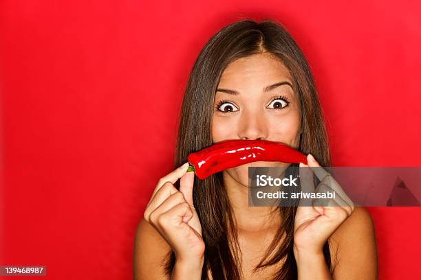 Chili Mulher Engraçado Em Vermelho - Fotografias de stock e mais imagens de Condimento - Temperos - Condimento - Temperos, Comida, Pimenta