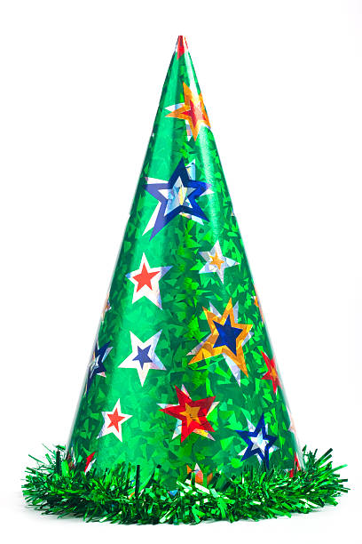 istock Green party hat isolated 139469139