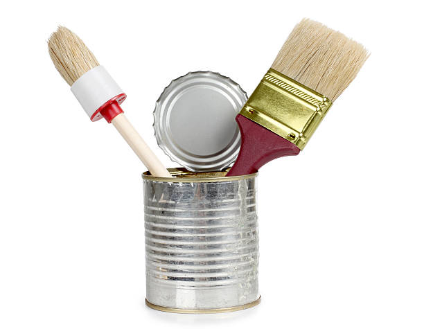 istock Brush in metal tin 139472143