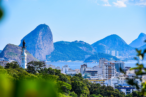 Sugarloaf Mountain is one of the most popular and popular tourist spots in Rio de Janeiro. The Basilica of Nossa Senhora Auxiliadora is one of the oldest in the city of Niterói, metropolitan region of Rio de Janeiro. The parish is a Salesian congregation of Don Bosco, integrated into the Roman Catholic Church, founded in 1859 by Saint John Bosco.