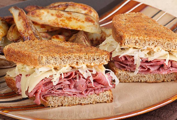 istock Reuben Sandwich Meal 139473863