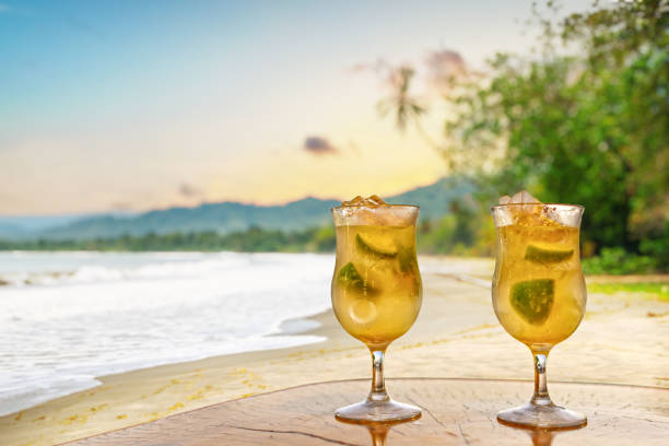 two mojitos with blur background two mojitos with blur background goa beach party stock pictures, royalty-free photos & images