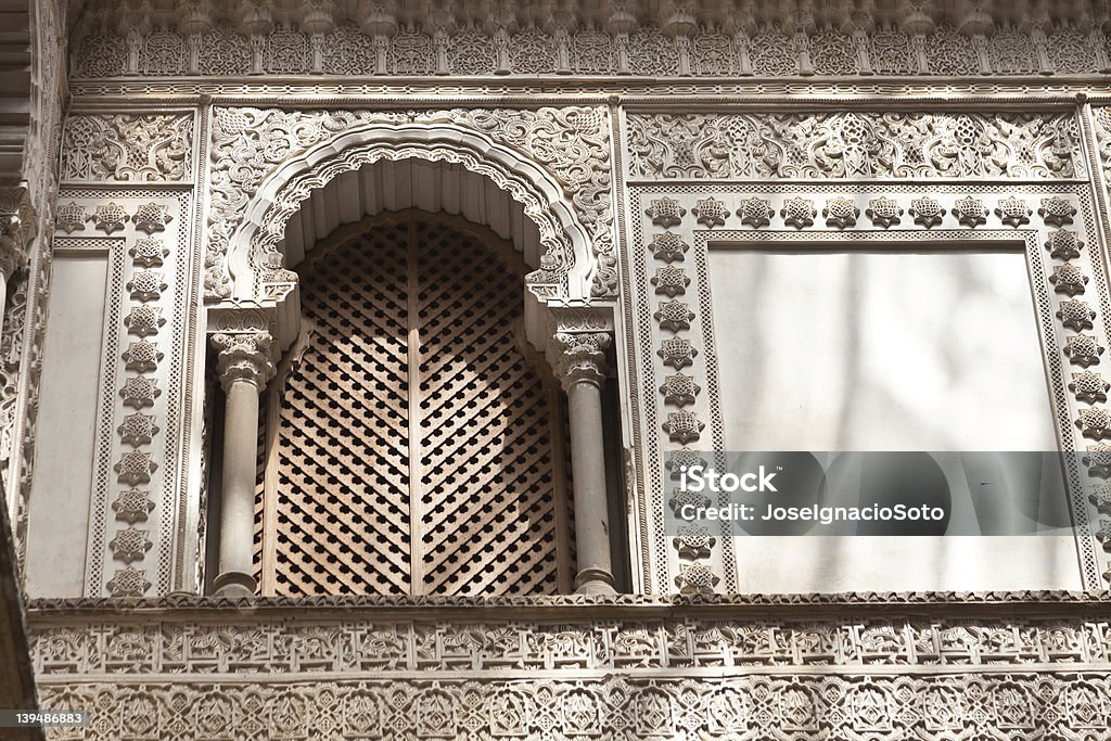 Fenster im detail. Reales Alcazares, Sevilla - Lizenzfrei Andalusien Stock-Foto