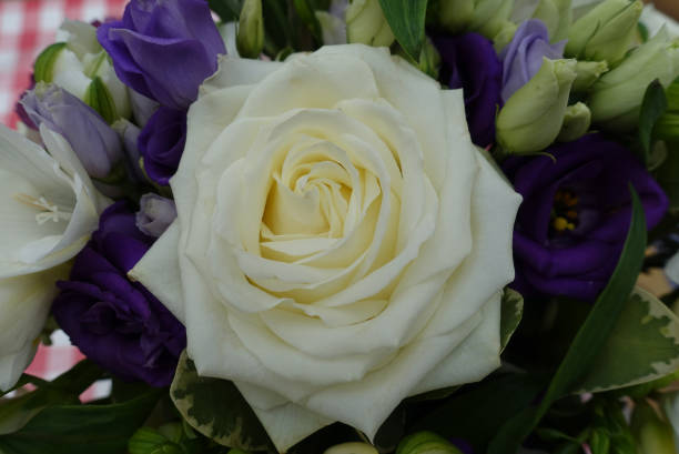istock Formal Bouquet  Flower Arrangement 1394900958