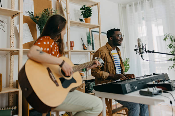 istock We love this song 1394910293