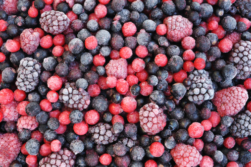 Primer plano de frutas, bayas congeladas mixto photo