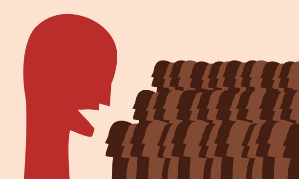 seorang pria yang marah dan teguh berteriak dan menghasut kerumunan selama rapat umum. pidato bos dalam sebuah konferensi. ilustrasi vektor - diktator ilustrasi stok