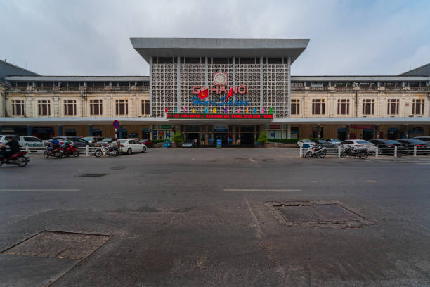 Has Noi Railroad Station Ha Noi Railroad Station, an ancient station with French architecture - Ha Noi city, North Vietnam vietnamese culture photos stock pictures, royalty-free photos & images