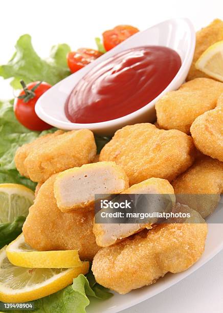 Nuggets — стоковые фотографии и другие картинки Без людей - Без людей, Вертикальный, Еда