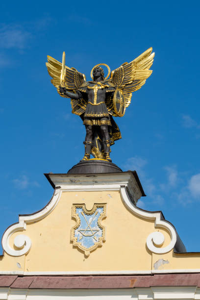 istock Lyadsky gate with monument to Archangel Michael 1395010928