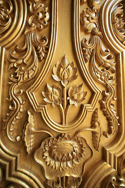 istock Ornament: detailed pattern of gold lotus sculpture 139501098