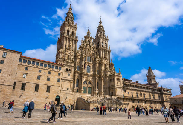 catedral de santiago de compostella - galicia pilgrimage pilgrim religion - fotografias e filmes do acervo