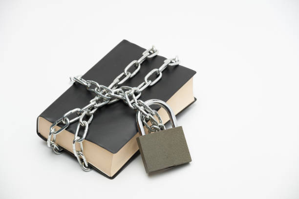 istock in search of the key to all knowledge 1395040656
