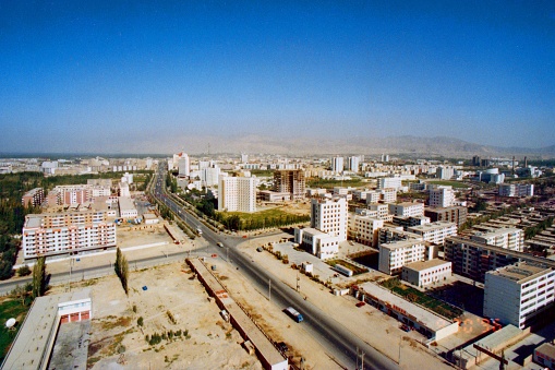 Korla is the most prosperous city in southern Xinjiang.Tall buildings have stood up in the 1990s.It is a new city of oil,located south of the Tianshan Mountains and north of the Taklamakan Desert