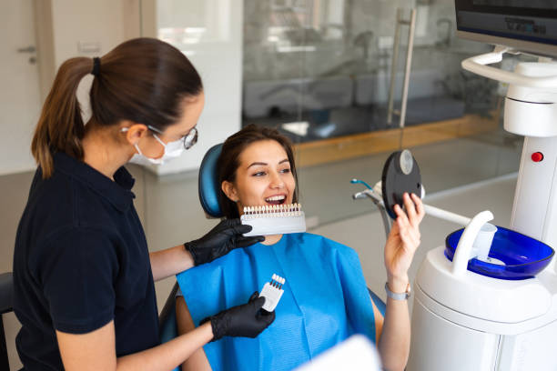 Choosing a shade of dental veneers