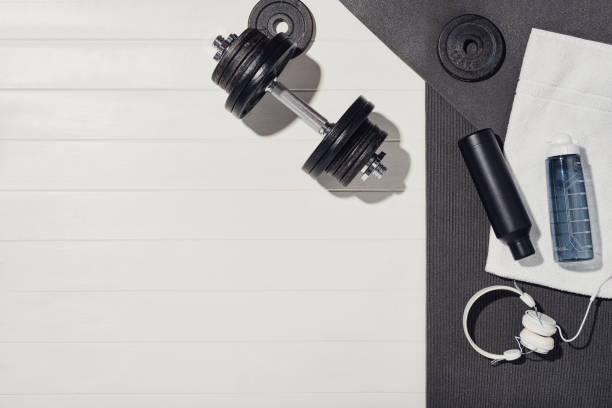 koncept fitness nebo cvičení doma, pohled shora s pozadím kopírovacího prostoru - cvičební vybavení fotky - stock snímky, obrázky a fotky
