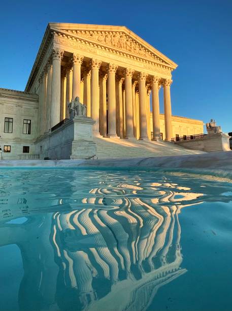 Roe v. Wade - Supreme Court Roe v. Wade - Supreme Court reproductive rights stock pictures, royalty-free photos & images