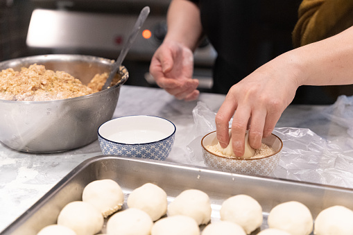 making bao traditional chinese food