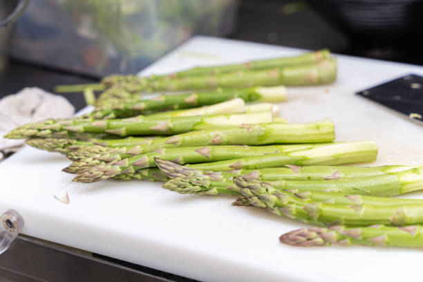 asparagus on cutting board
