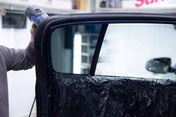 istock Tinting of car windows. 1395201205