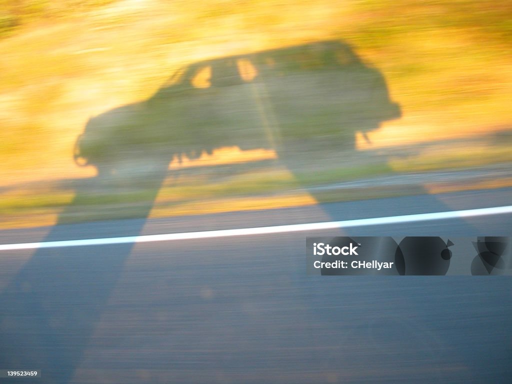 SUV all'alba - Foto stock royalty-free di 4x4