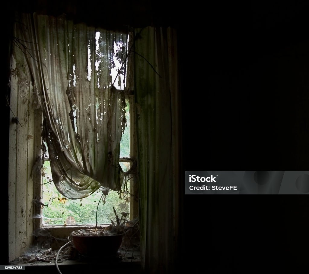 Habitación con vista - Foto de stock de Abandonado libre de derechos