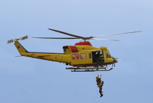 firefighter helicopter loading water