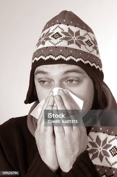 Zimny 2 - zdjęcia stockowe i więcej obrazów Alergia - Alergia, Brązowy, Ból