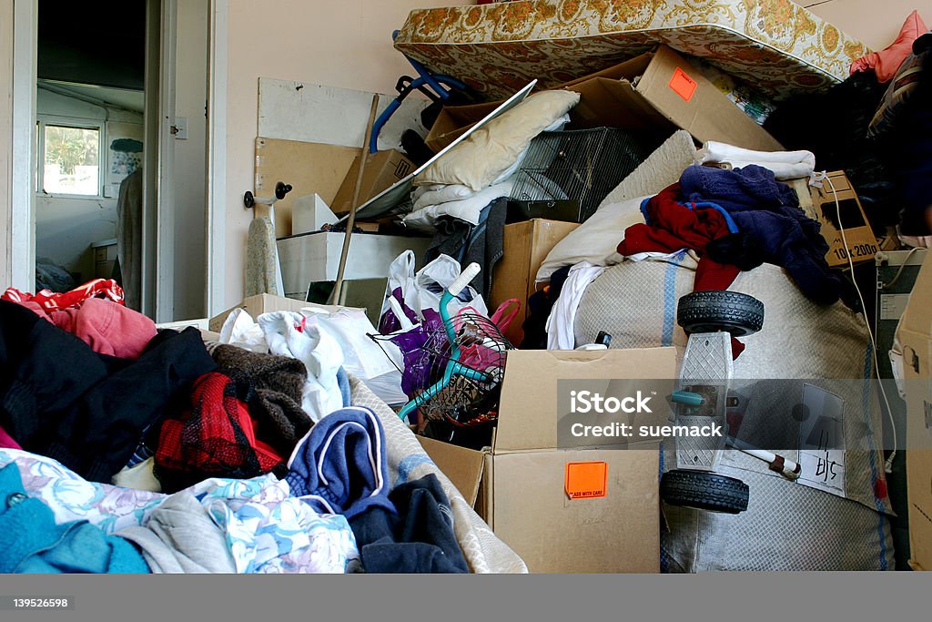 En el arrojar basura - Foto de stock de Colchón libre de derechos