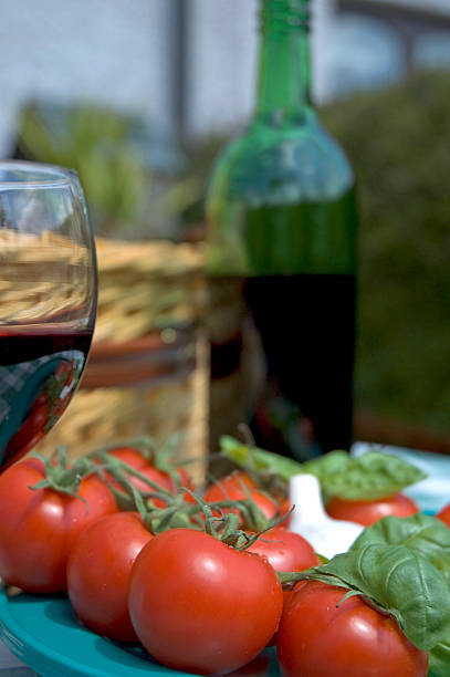 istock Tomatoes Al Fresco 139527119