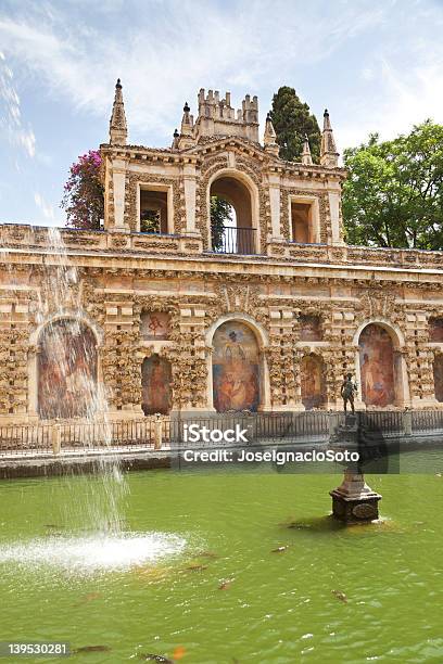 Mercury Brunnen In Der Alcázar Von Sevilla Stockfoto und mehr Bilder von Andalusien - Andalusien, Architektur, Baum