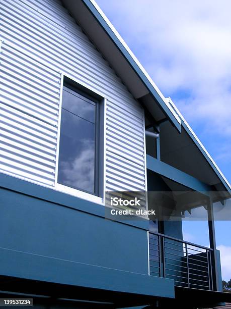 Nowoczesny Niebieski Dom - zdjęcia stockowe i więcej obrazów Aluminium - Aluminium, Australia, Okno