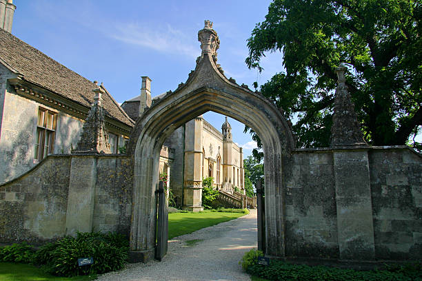 istock Lacock Abbey Entrance 139531662