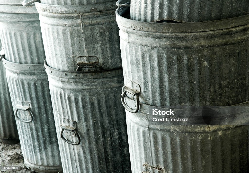 Trashcans - Photo de Boîte à ordures ménagères libre de droits